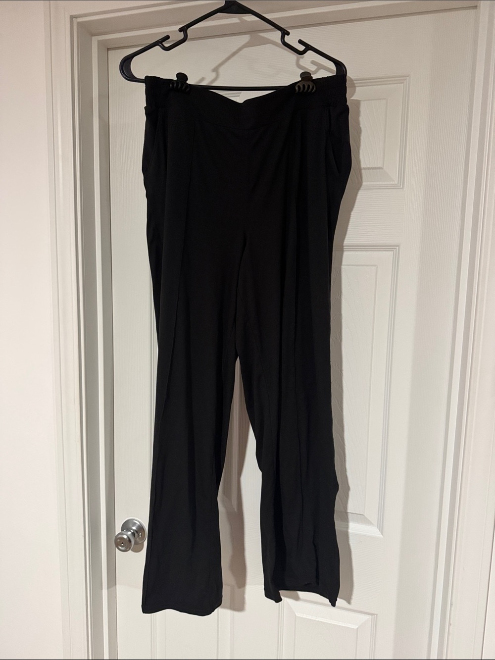 Black Women's Wide-Leg active pants